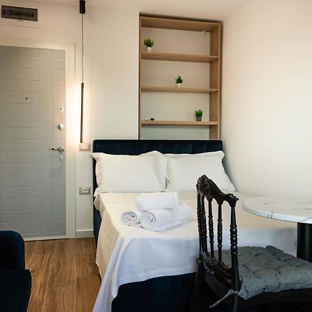 Cozy And Chic Studio Apartment Tirana Eksteriør billede